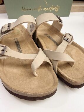 CUSHIONAIRE Women's Strappy Earth Sandals